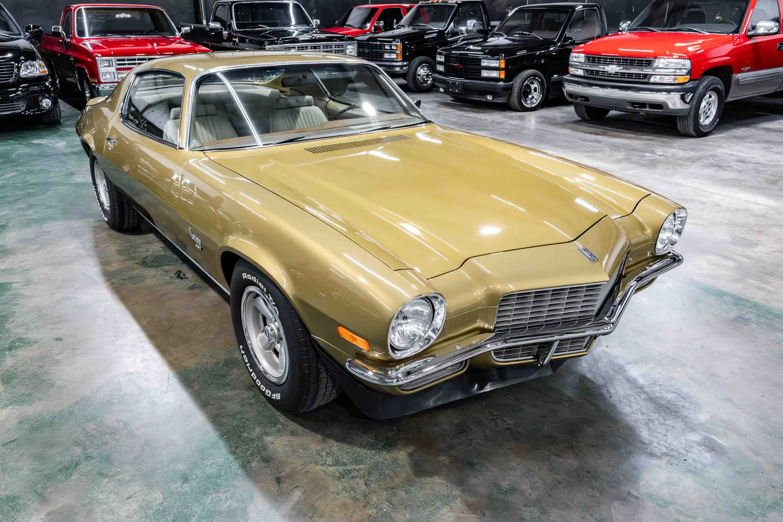1970-Chevrolet-Camaro-Autumn Gold Poly-508917-39.jpg